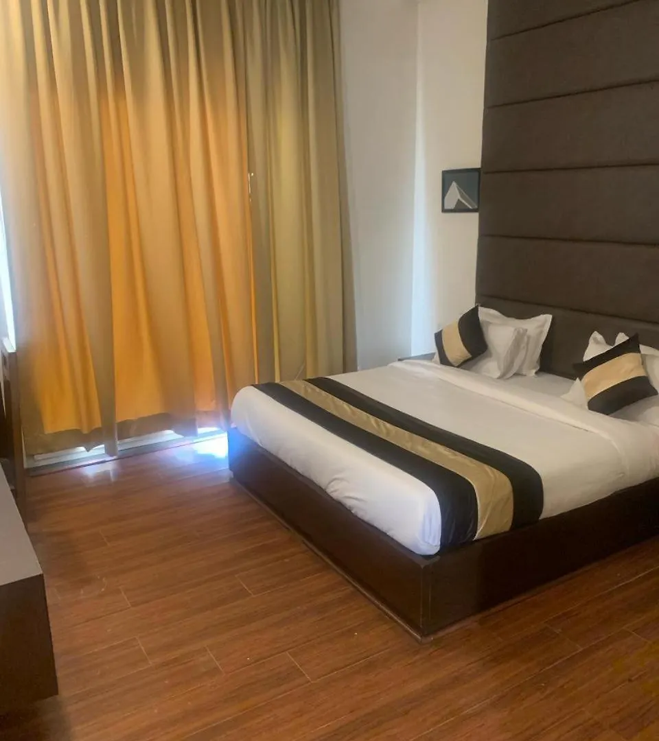 Hotel Florence I Business & Couple-Friendly I Near Artemis Hospital Gurgaon